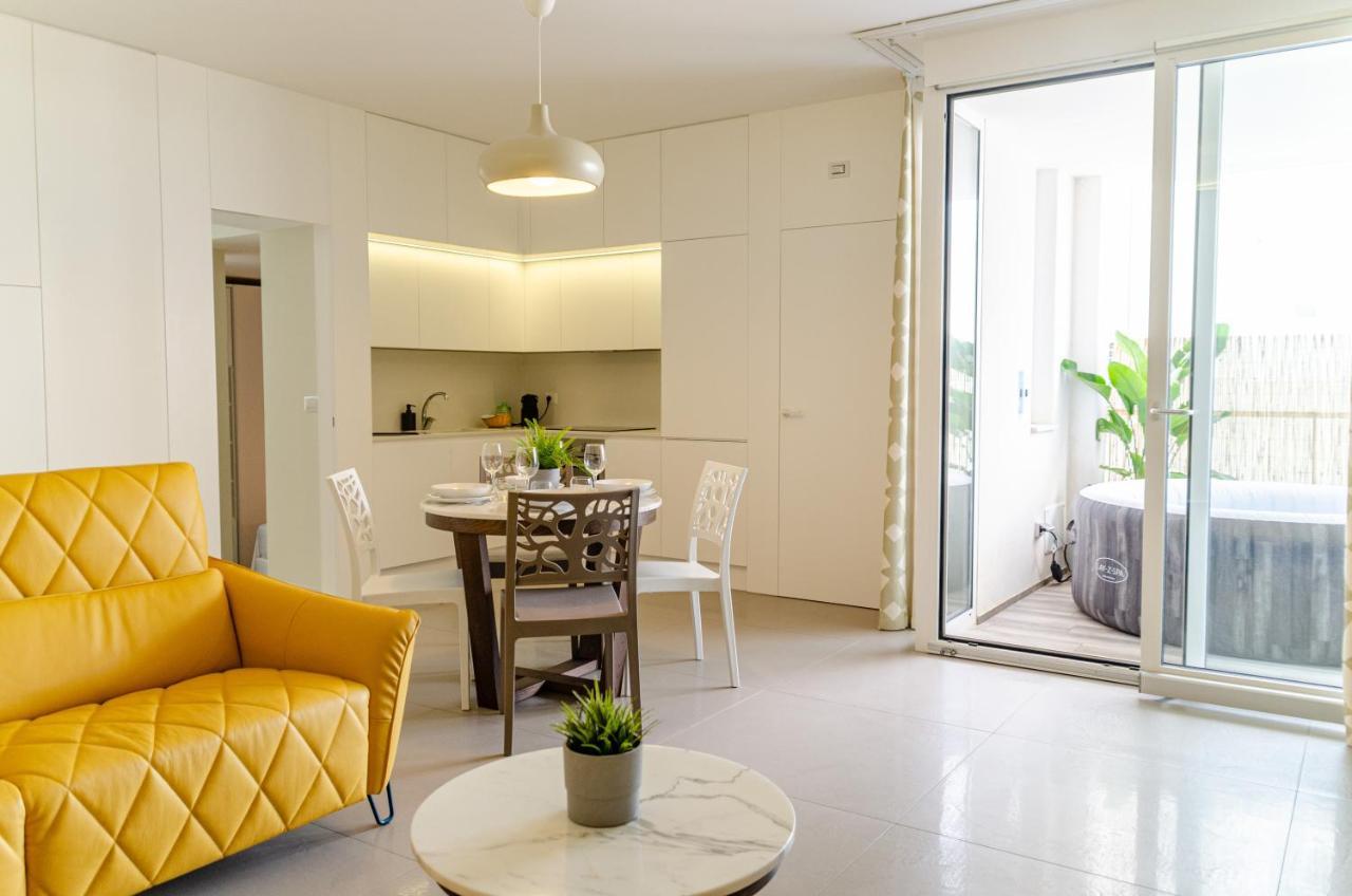 Ferienwohnung Apulialux Polignano High Class / Jacuzzi + Parking Polignano a Mare Exterior foto